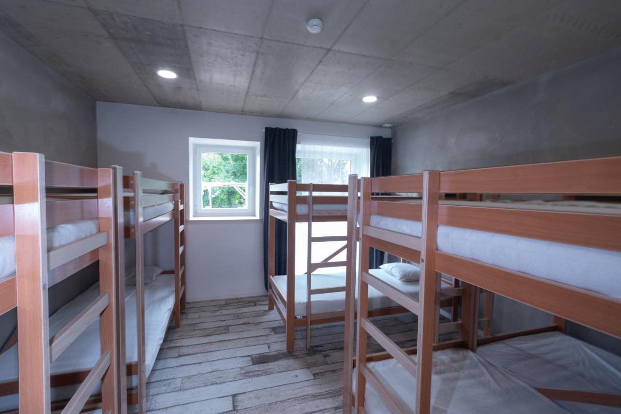 Bed and Breakfast La Ferme Des Aretes La Chaux De Fonds Exterior foto